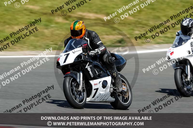 brands hatch photographs;brands no limits trackday;cadwell trackday photographs;enduro digital images;event digital images;eventdigitalimages;no limits trackdays;peter wileman photography;racing digital images;trackday digital images;trackday photos